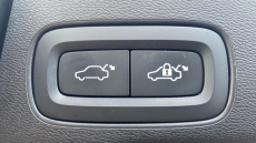 Volvo XC60 2.0 T8 [455] RC PHEV Ultimate Dark 5dr AWD Gtron Estate